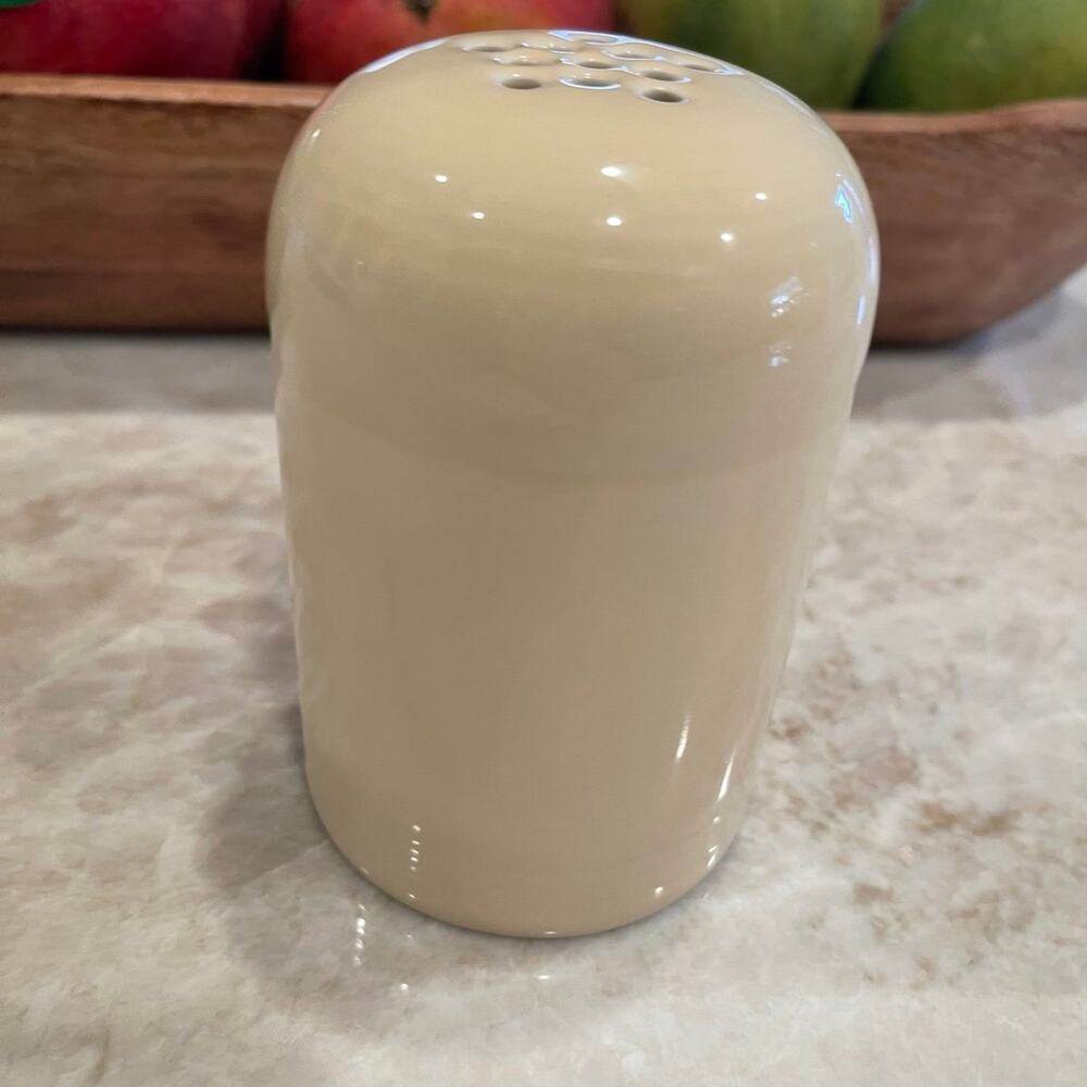 Fiesta ware cheese shaker ivory